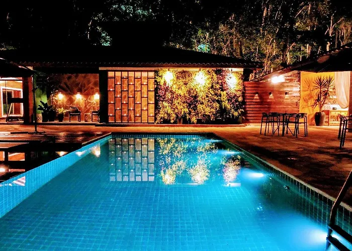 Hotel com jacuzzi: Pousada Santa Thereza